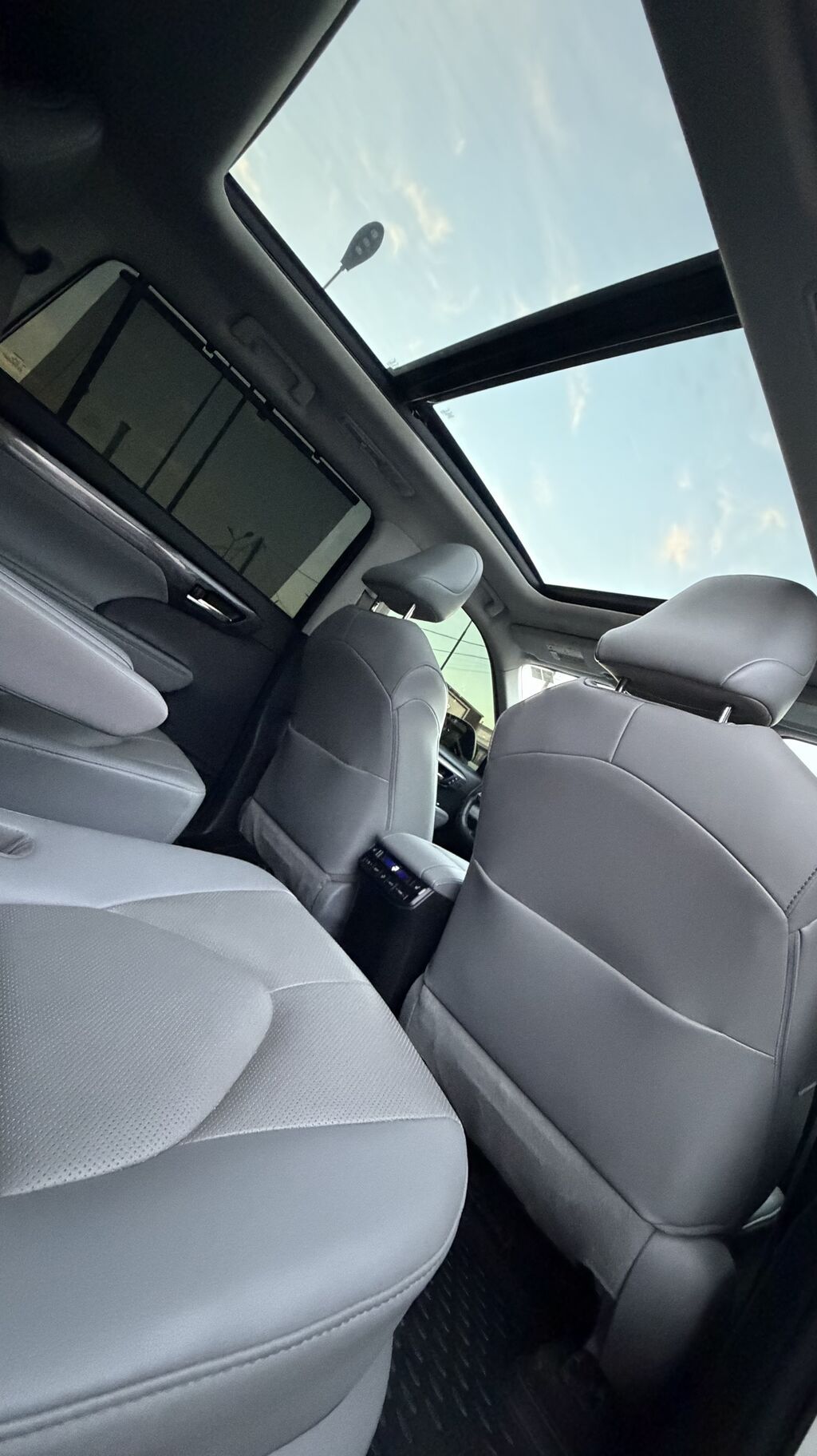 Toyota Highlander: 2021 г., 2.5 л, Автомат, Бензин, Кроссовер: фото 8