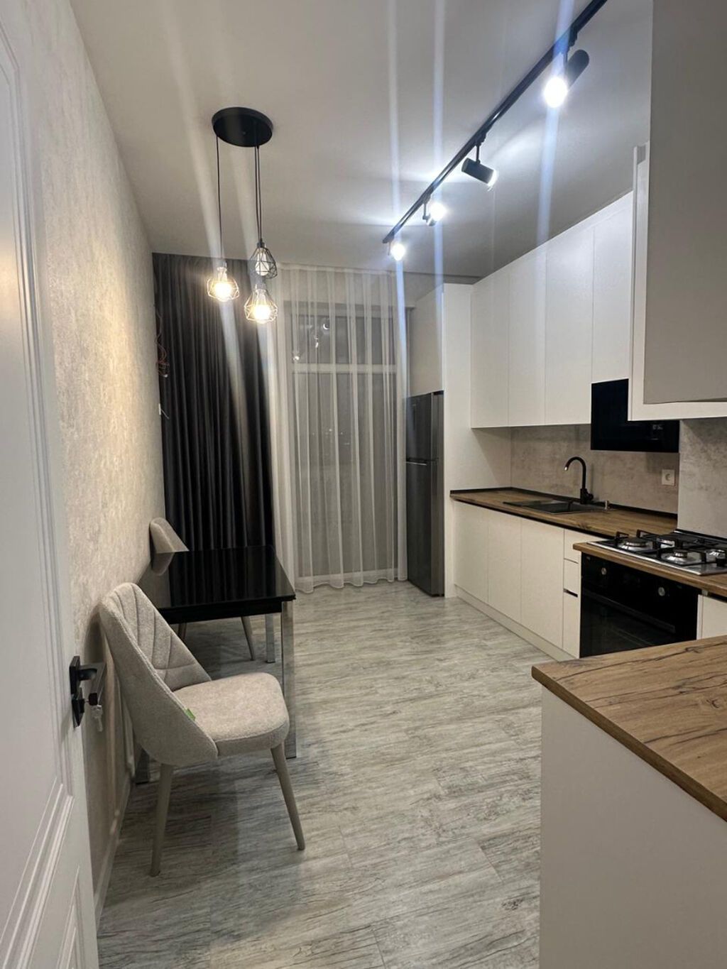 3 otaqlı, 115 kv. m