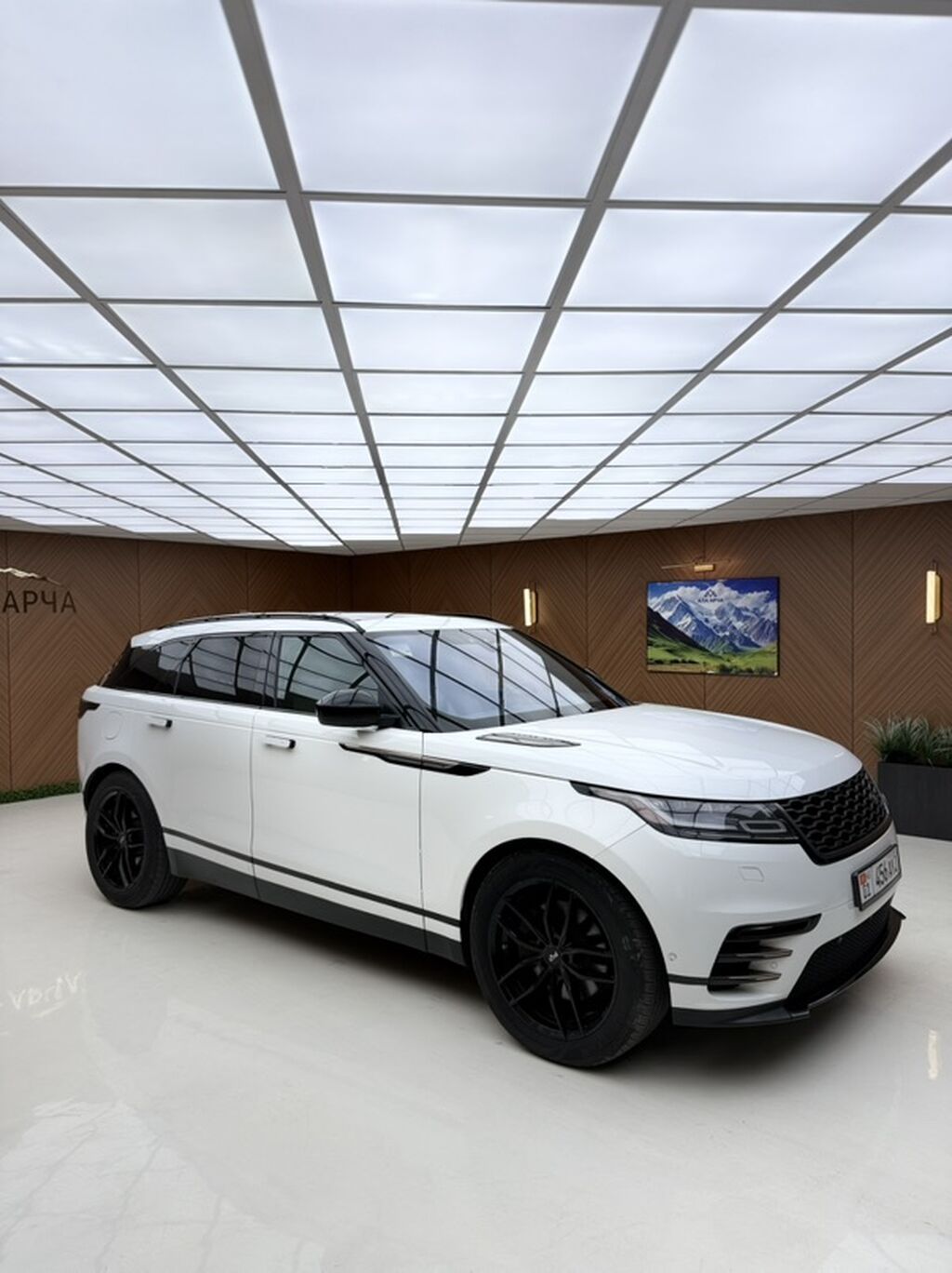 Land Rover Range Rover: 2018 г., 3 л, Автомат, Бензин, Кроссовер — фото 2