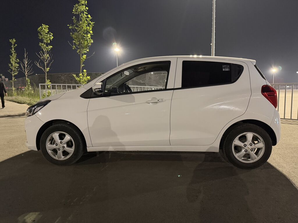 Chevrolet Spark: 2020 г., 1 л, Вариатор, Бензин, Хэтчбэк: фото 6