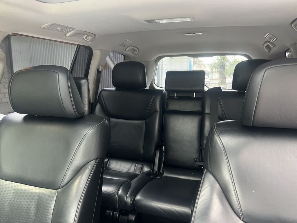 Lexus LX: 2013 г., 5.7 л, Автомат, Бензин, Внедорожник: фото 6
