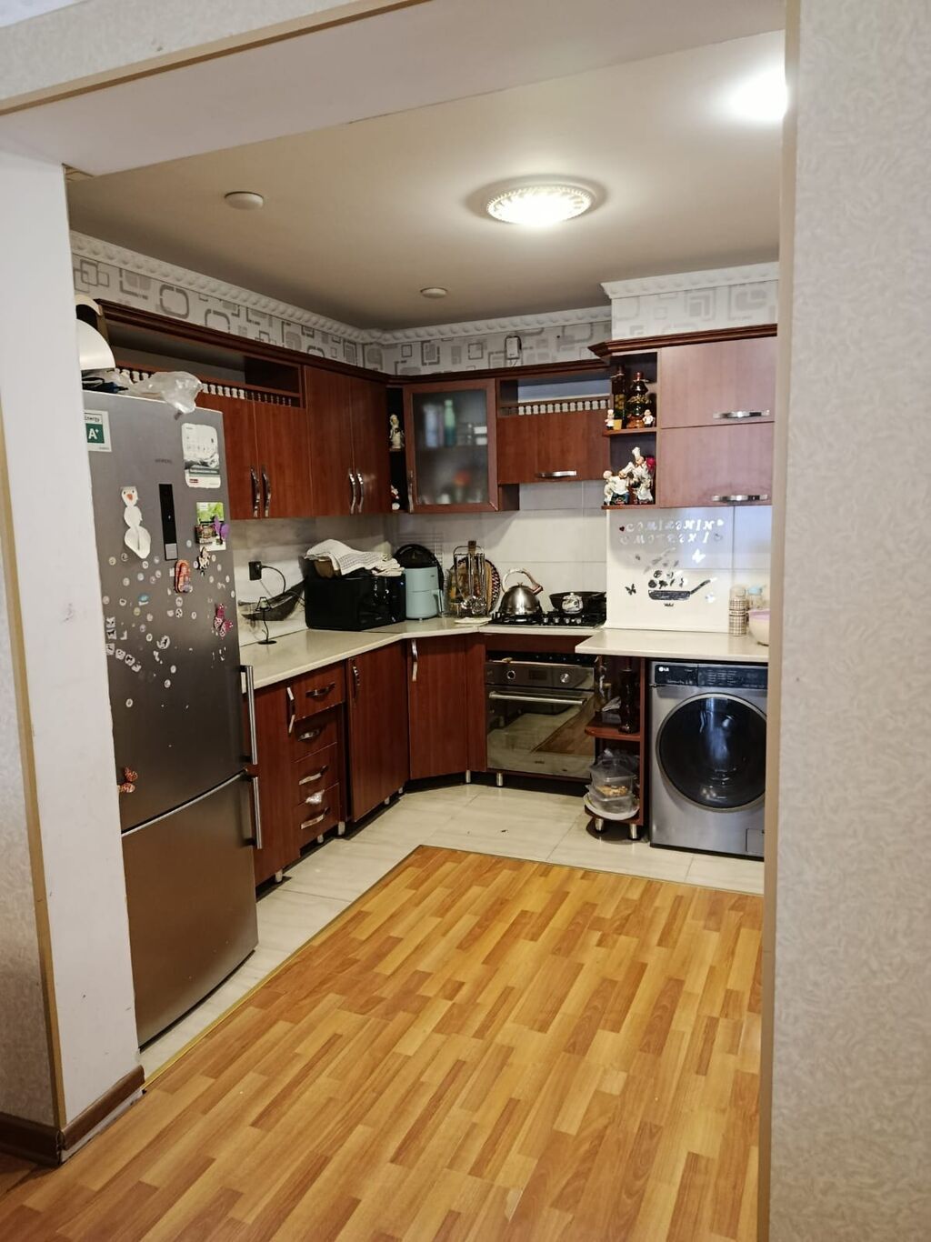 Yasamal, 3 otaqlı, Yeni tikili, m. İnşaatçılar, 102 kv. m