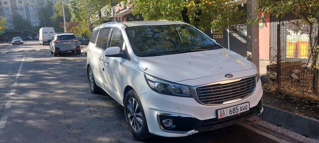 Kia Carnival: 2017 г., 2.2 л, Автомат, Дизель, Минивэн: фото 2