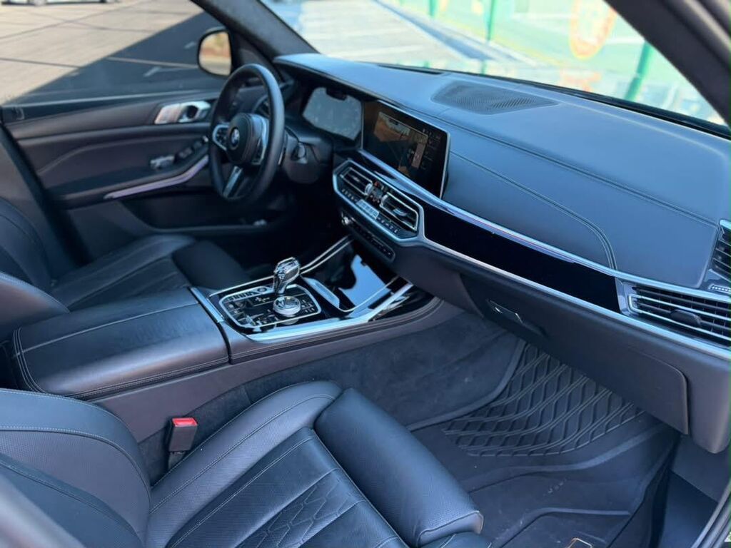BMW X7: 2021 г., 4.4 л, Автомат, Бензин, Кроссовер: фото 7