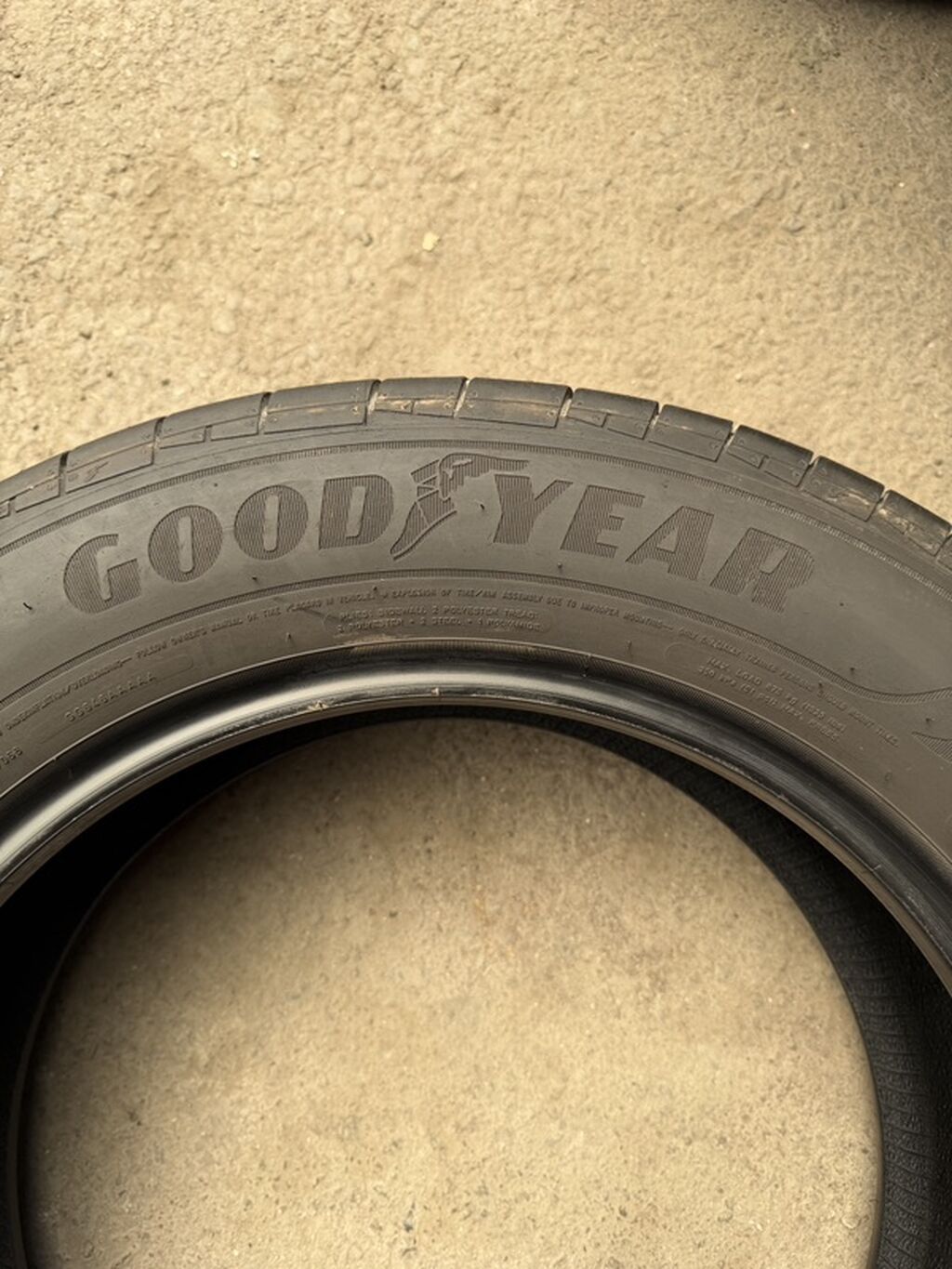 Комплект автомобильных шин Goodyear 235/60 R18 103H. Основные: фото 4