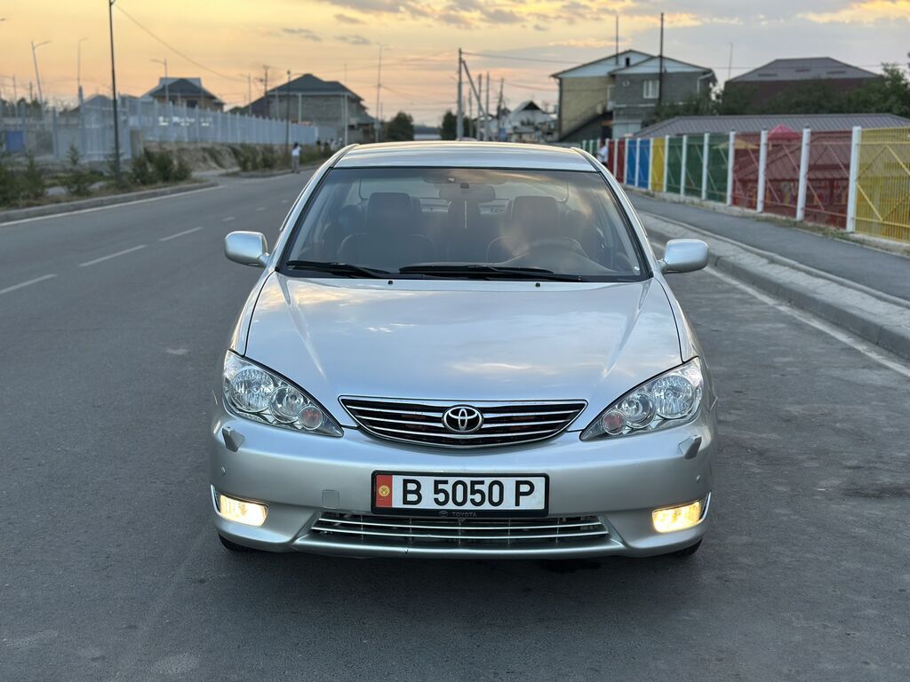 Toyota Camry: 2005 г., 2.4 л, Автомат, Бензин, Седан: фото 3