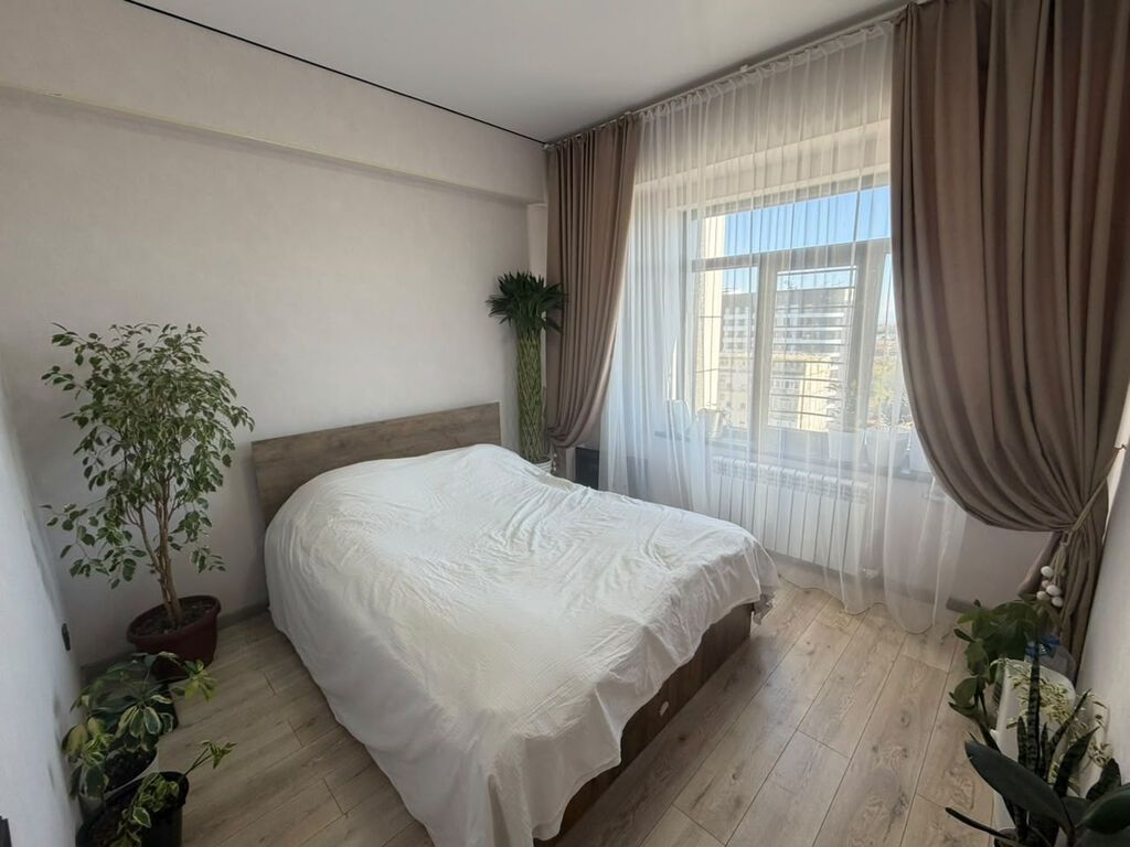Продается 3-комнатная квартира, 56 м², 12 мкр Элитка: фото 1