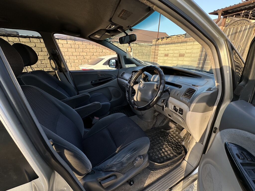 Toyota Estima: 2002 г., 2.4 л, Автомат, Газ, Минивэн: фото 5
