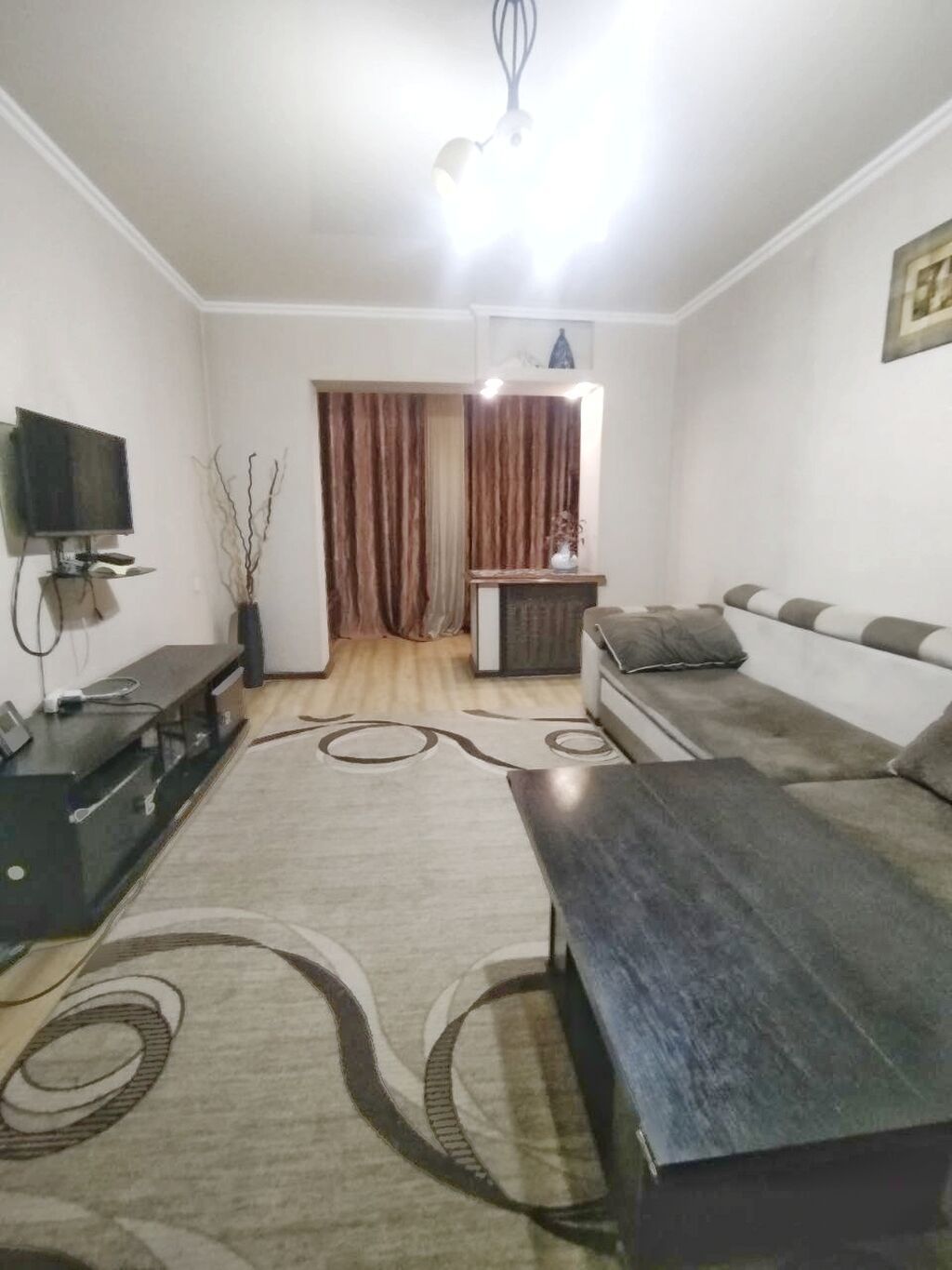 3 комнаты, 70 м², Аламедин-1 мкр 105 серия, 1 этаж, Евроремонт: фото 1