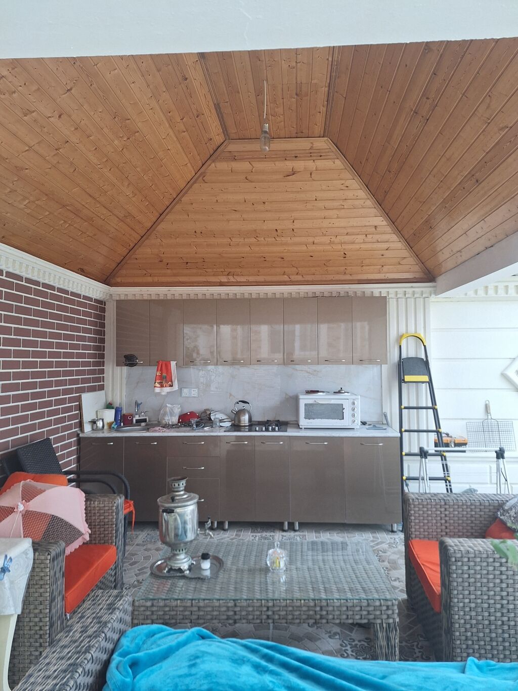 5 otaqlı, 165 kv. m, Yeni təmirli