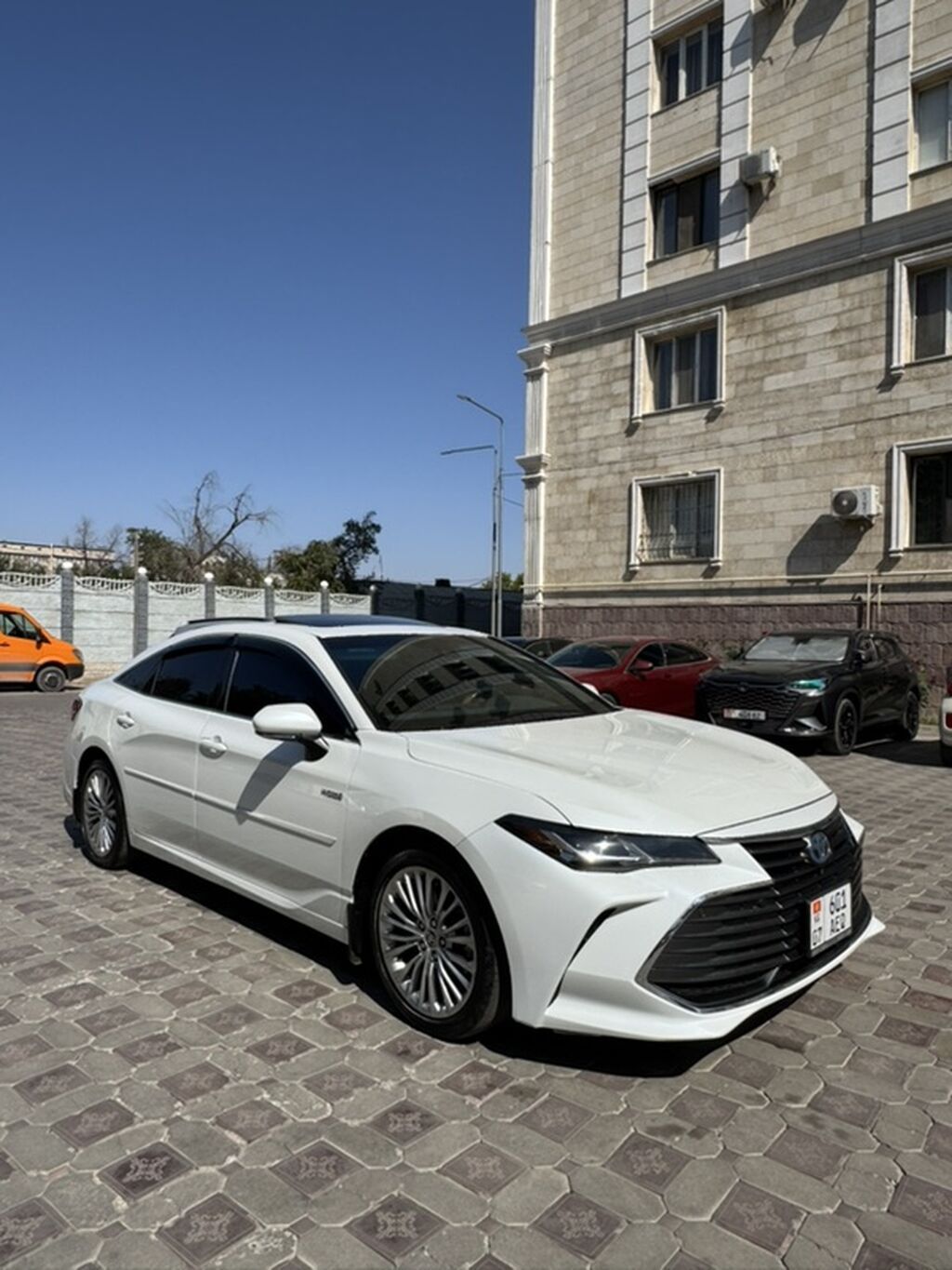 Toyota Avalon: 2020 г., 2.5 л, Автомат, Гибрид, Седан: фото 3