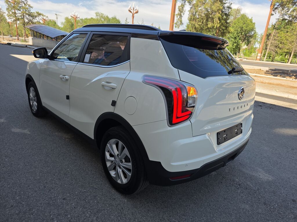 Ssangyong Tivoli: 2020 г., 1.5 л, Автомат, Бензин, Хэтчбэк: фото 2