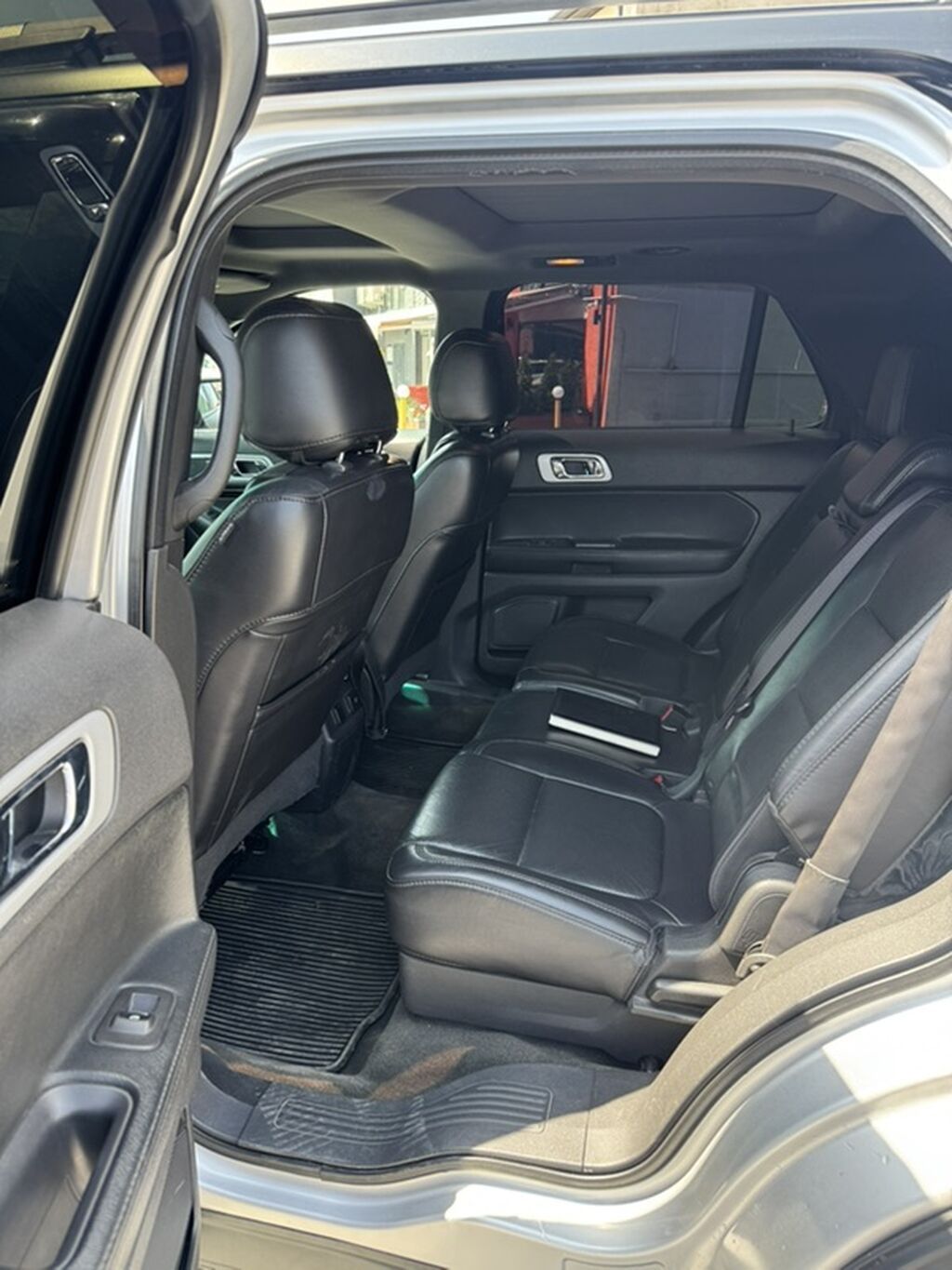 Ford Explorer: 2013 г., 3.5 л, Автомат, Внедорожник: фото 8