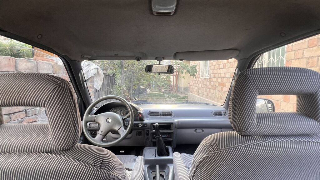 Nissan Serena: 1994 г., 2 л, Механика, Бензин, Минивэн: фото 3