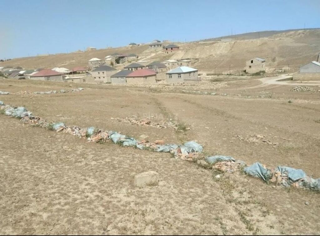 8 sot, Tikinti