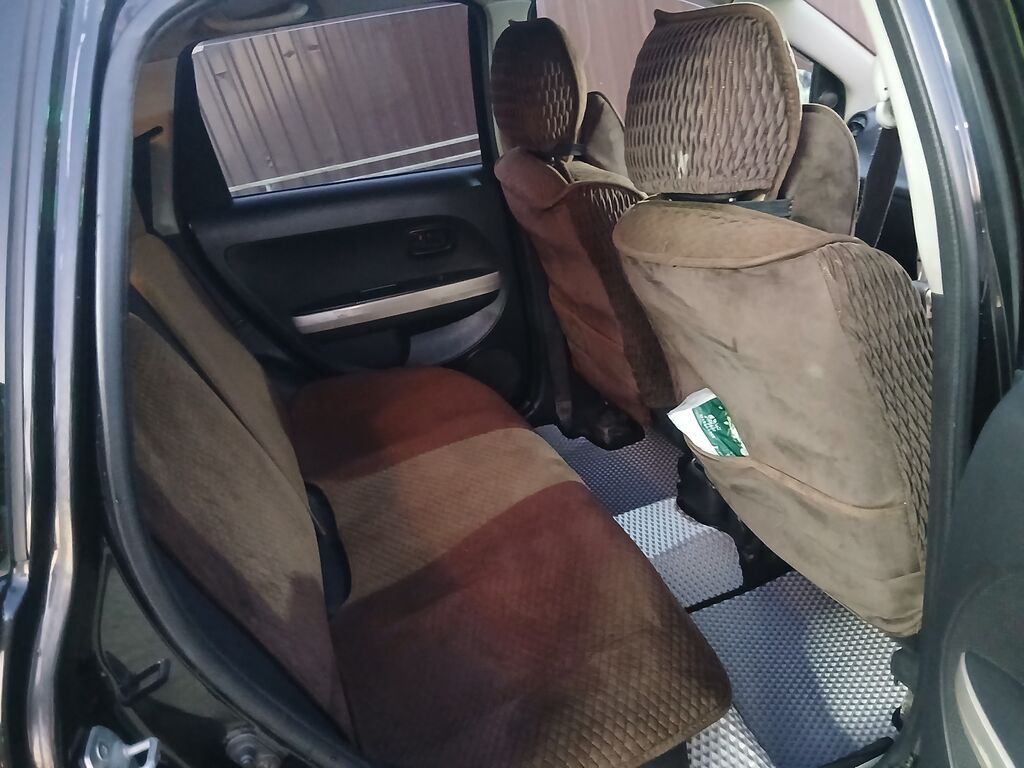 Toyota Ist: 2003 г., 1.3 л, Автомат, Бензин, Хэтчбэк: фото 5