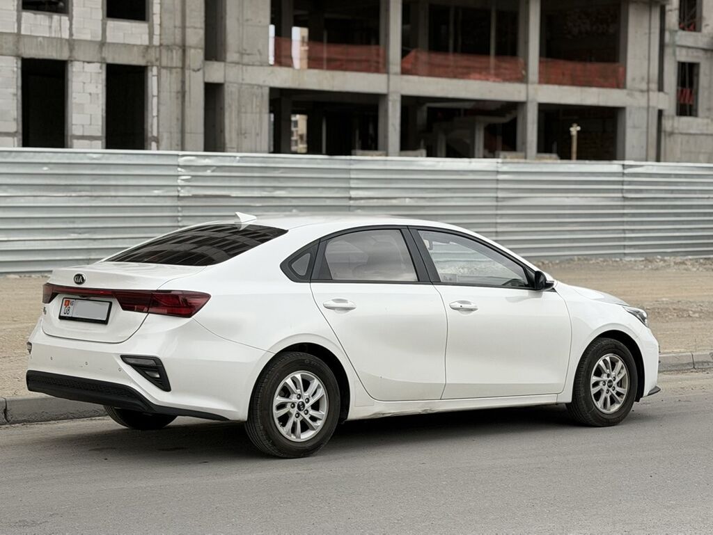 Kia K3: 2021 г., 1.6 л, Автомат, Бензин, Седан: фото 3