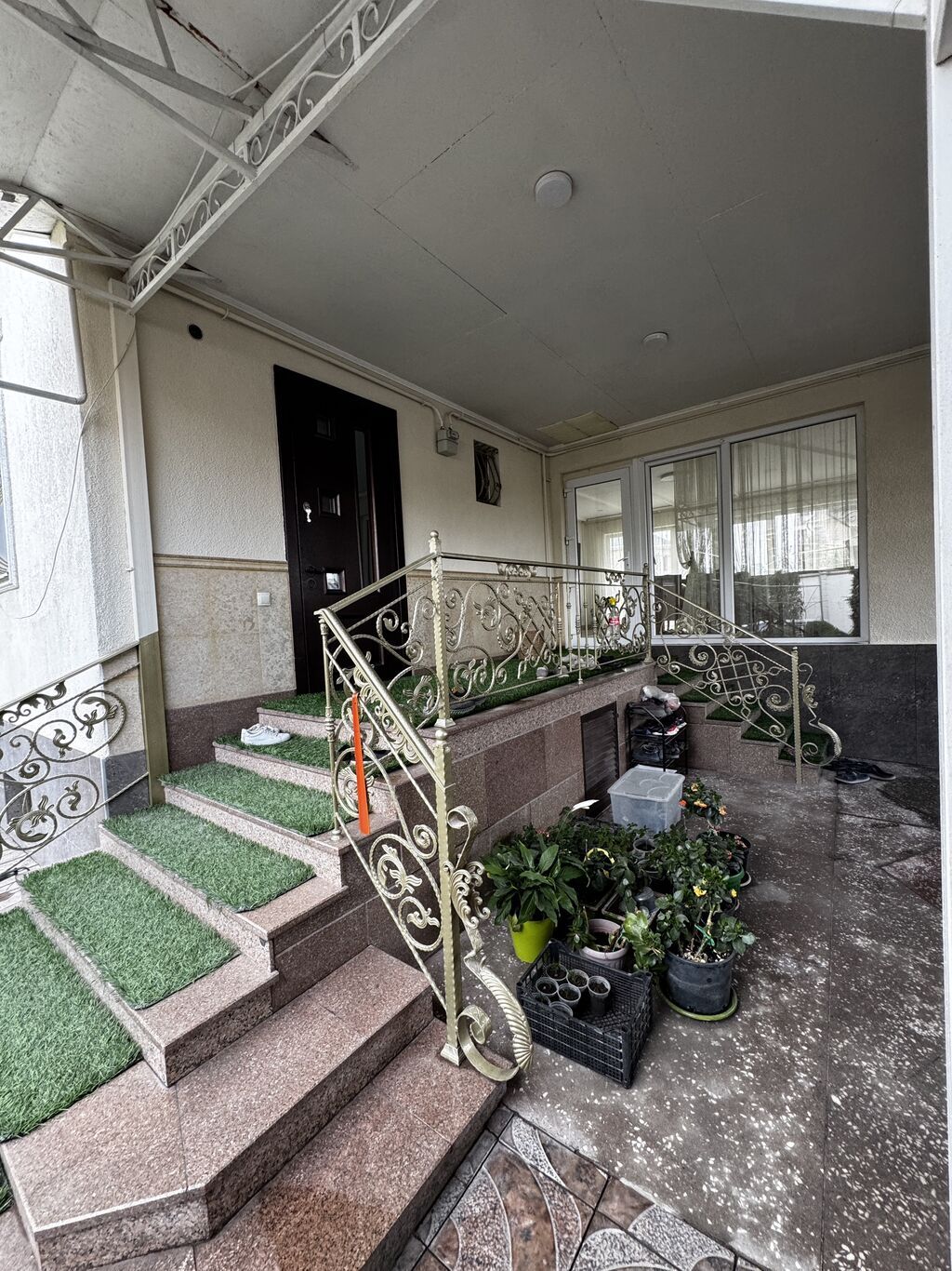 6 комнат и более, 350 м², 10 соток, Бишкек, Киргизия 2 ж/м Собственник: фото 4