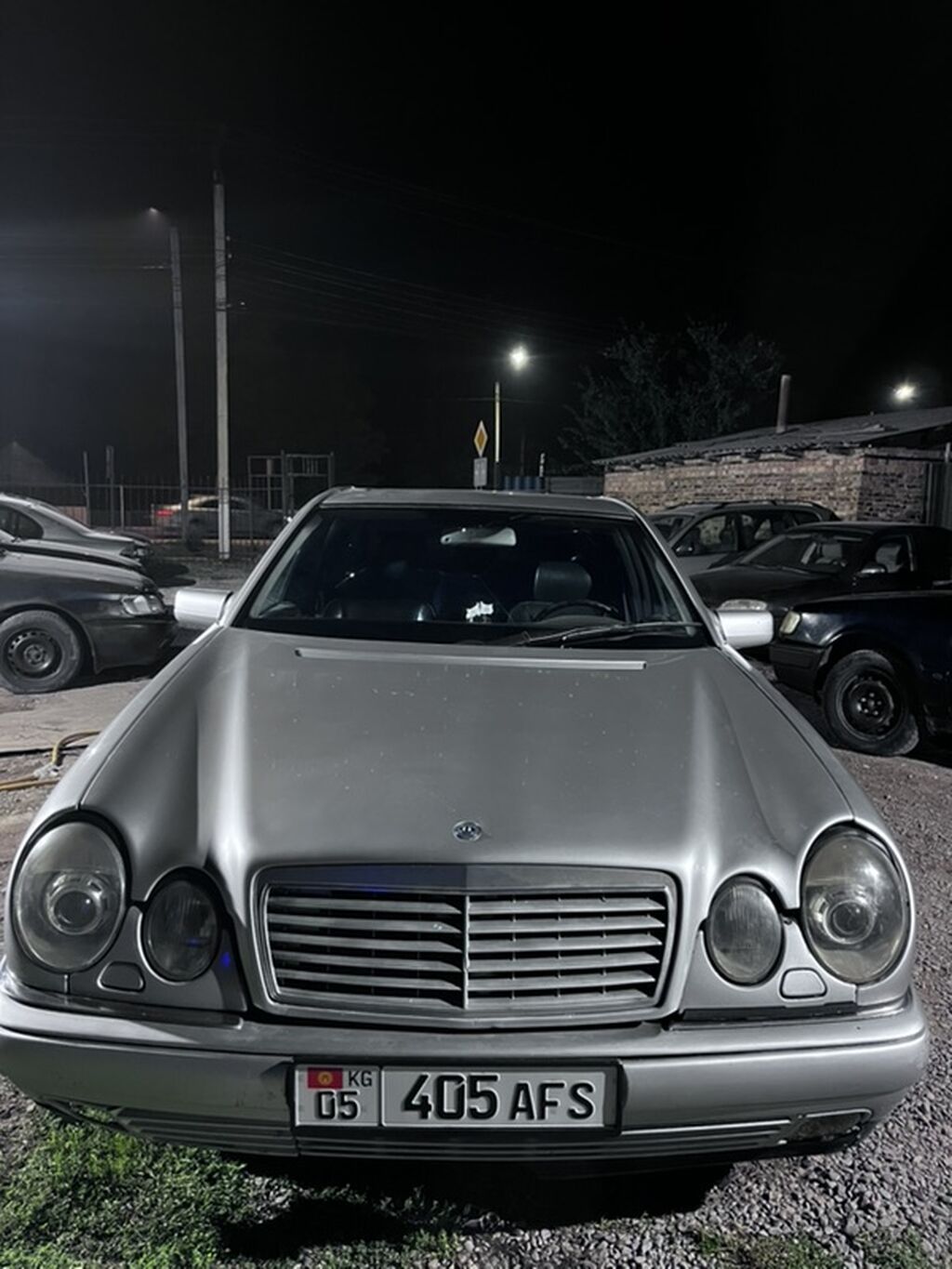 Mercedes-Benz E-Class: 1999 г., 2 л, Механика, Бензин, Седан: фото 2