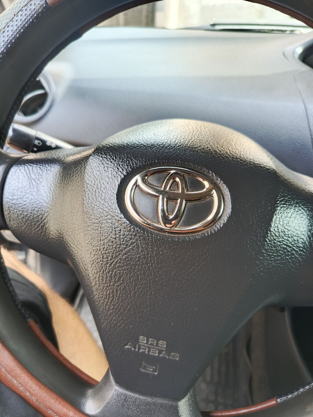 Toyota Belta: 2007 г., 1.6 л, Автомат, Бензин, Седан: фото 4