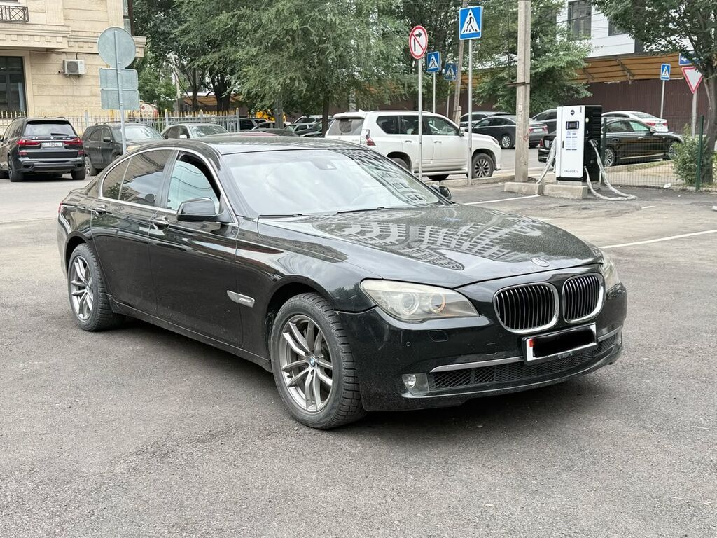 BMW 7 series: 2009 г., 4.4 л, Автомат, Бензин, Седан: фото 2