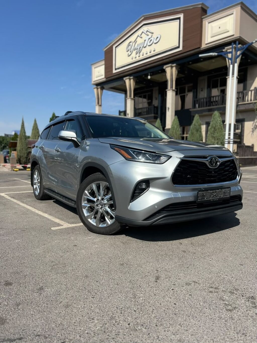 Toyota Highlander: 2021 г., Автомат, Бензин, Кроссовер: фото 1