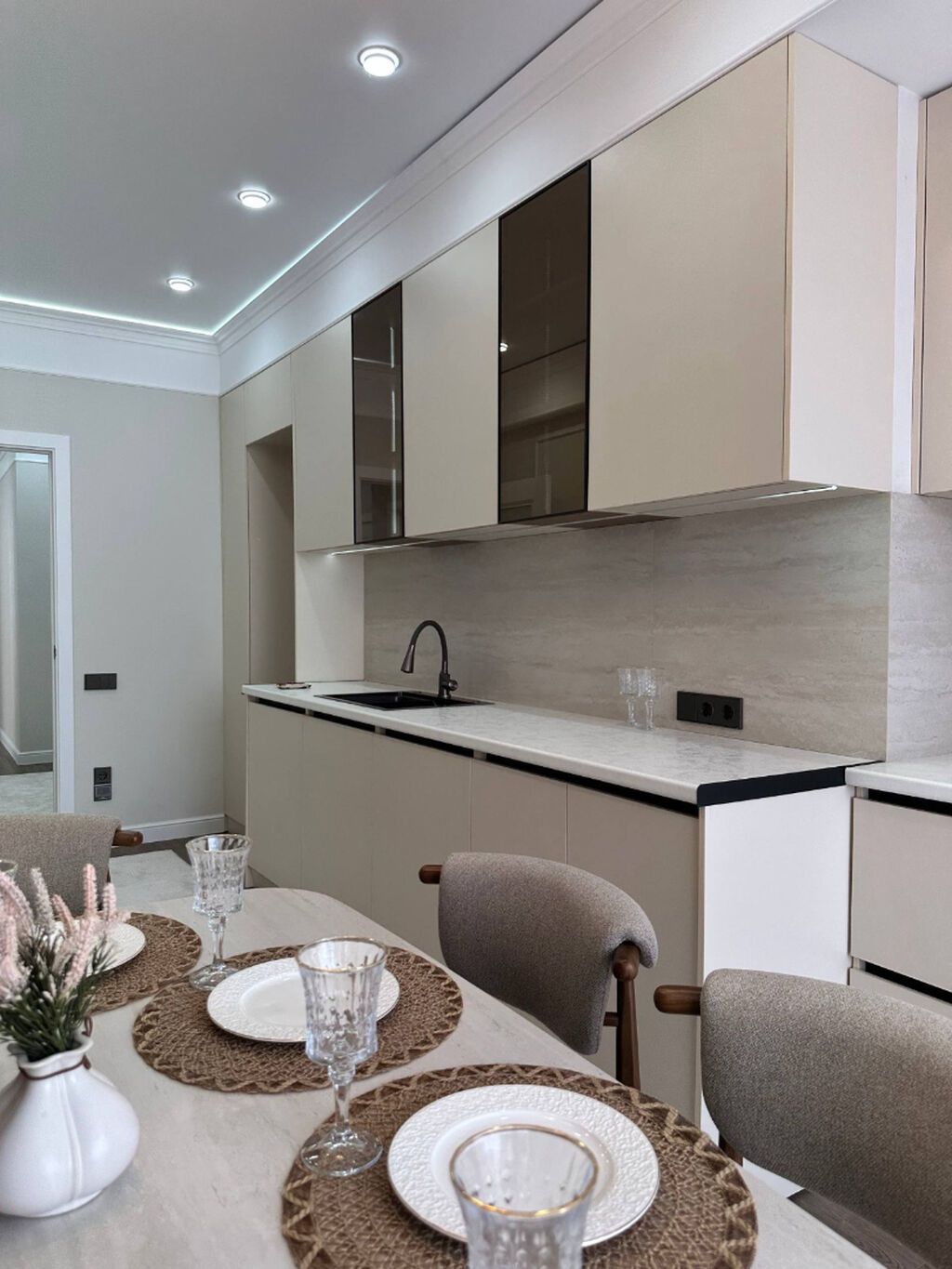 3 комнаты, 94 м², Асанбай мкр Элитка, 12 этаж, Дизайнерский ремонт: фото 4