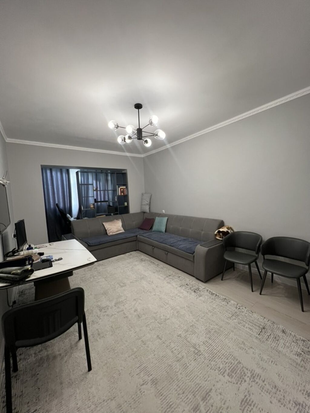 Продам 2-комнатную квартиру, 64 м², 12 мкр, 9 этаж: фото 1