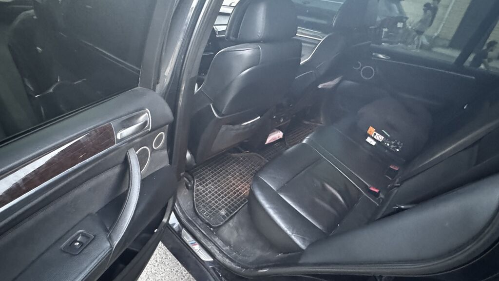 BMW X5: 2010 г., 3 л, Автомат, Дизель, Внедорожник: фото 5