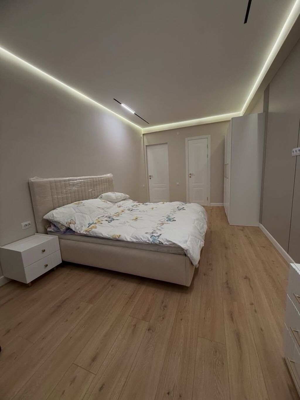 3 комнаты, 111 м², 12 мкр Элитка, 8 этаж, Дизайнерский ремонт: фото 3