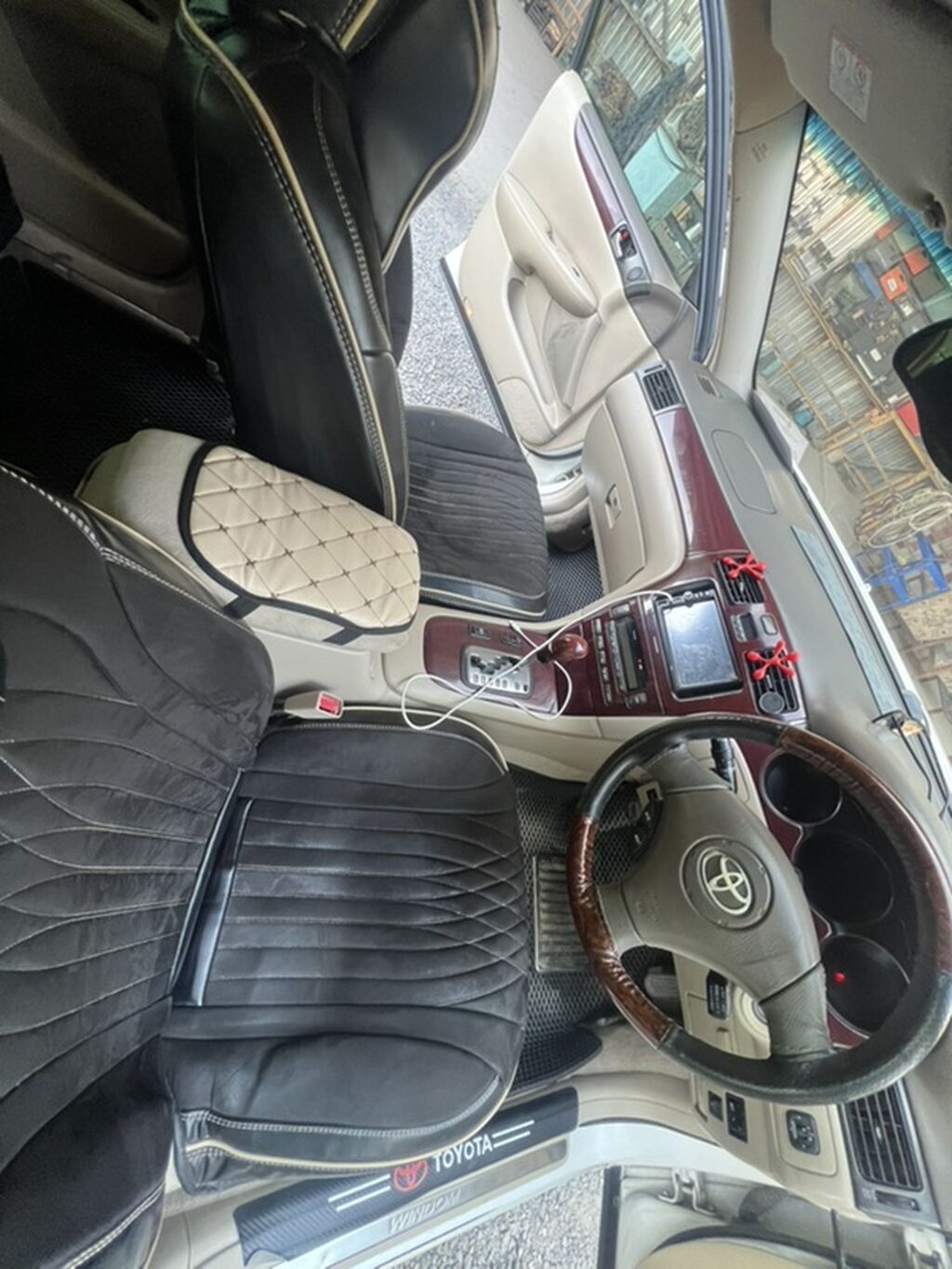 Toyota Windom: 2001 г., 3 л, Автомат, Газ, Седан: фото 2