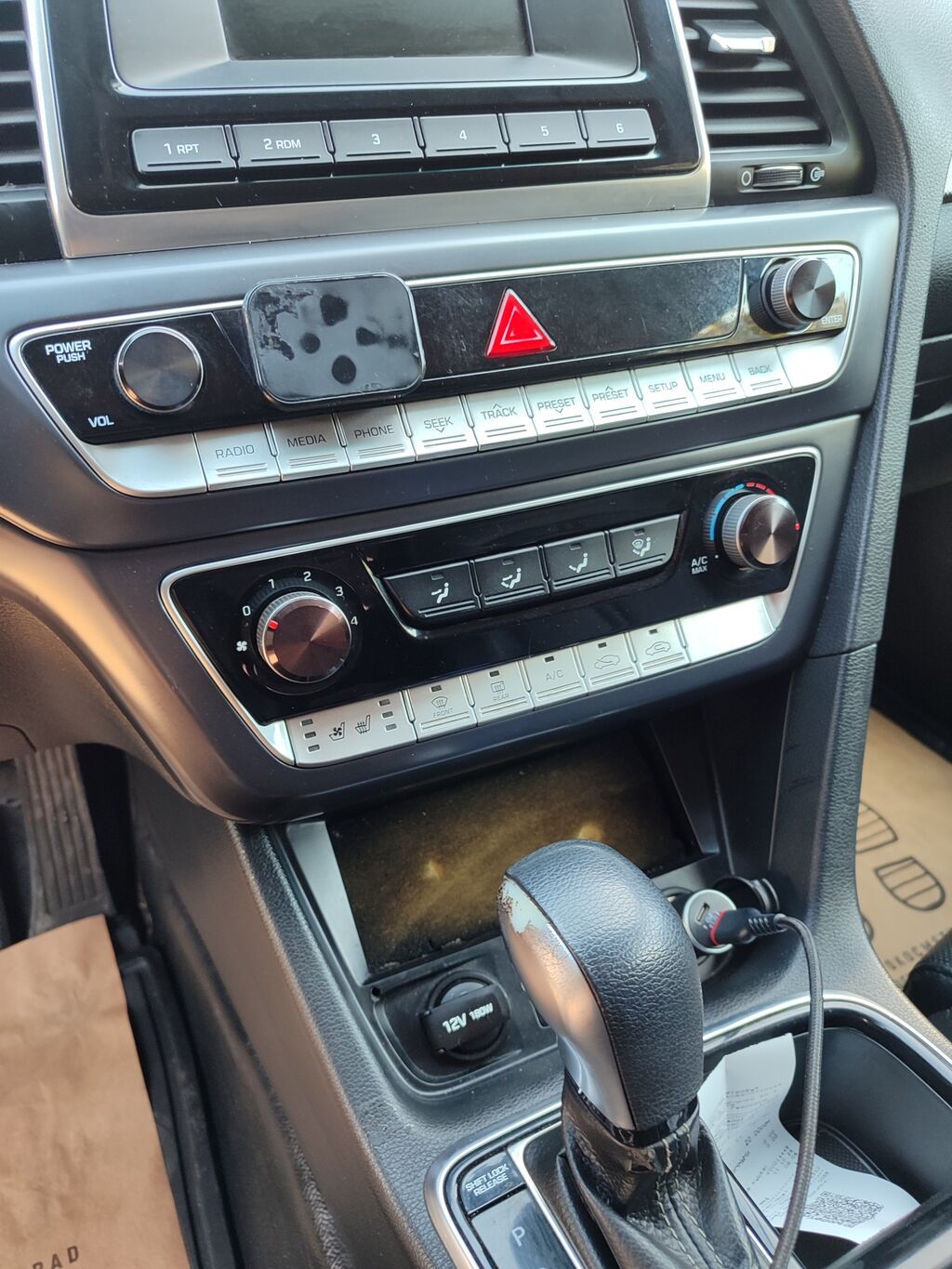 Hyundai Sonata: 2018 г., 2 л, Автомат, Газ, Седан: фото 8