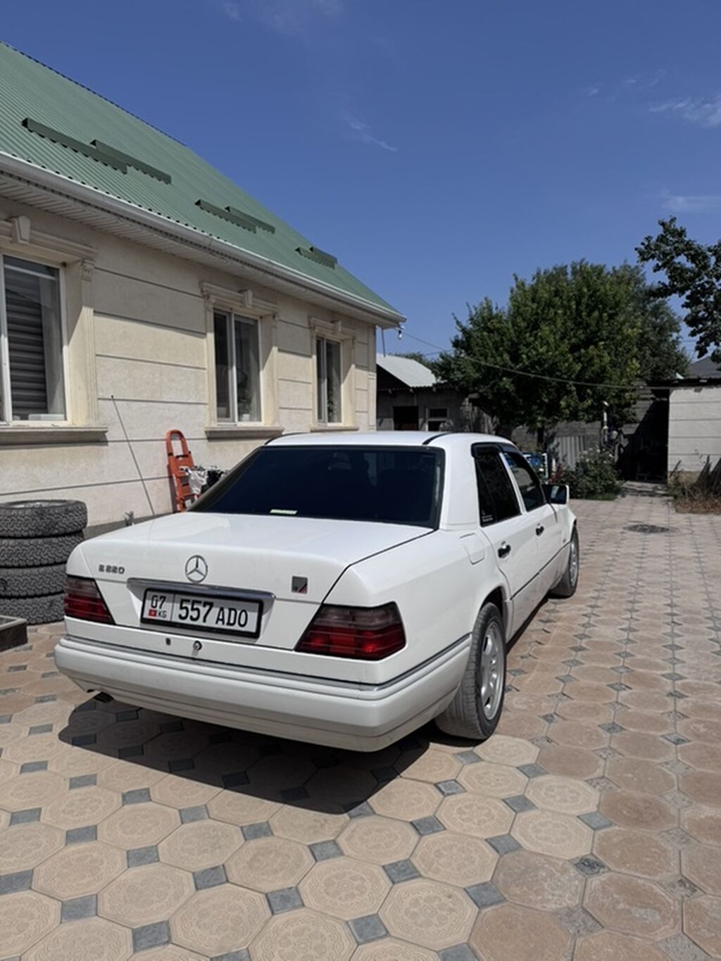 Mercedes-Benz W124: 1994 г., Автомат, Газ, Седан: фото 3