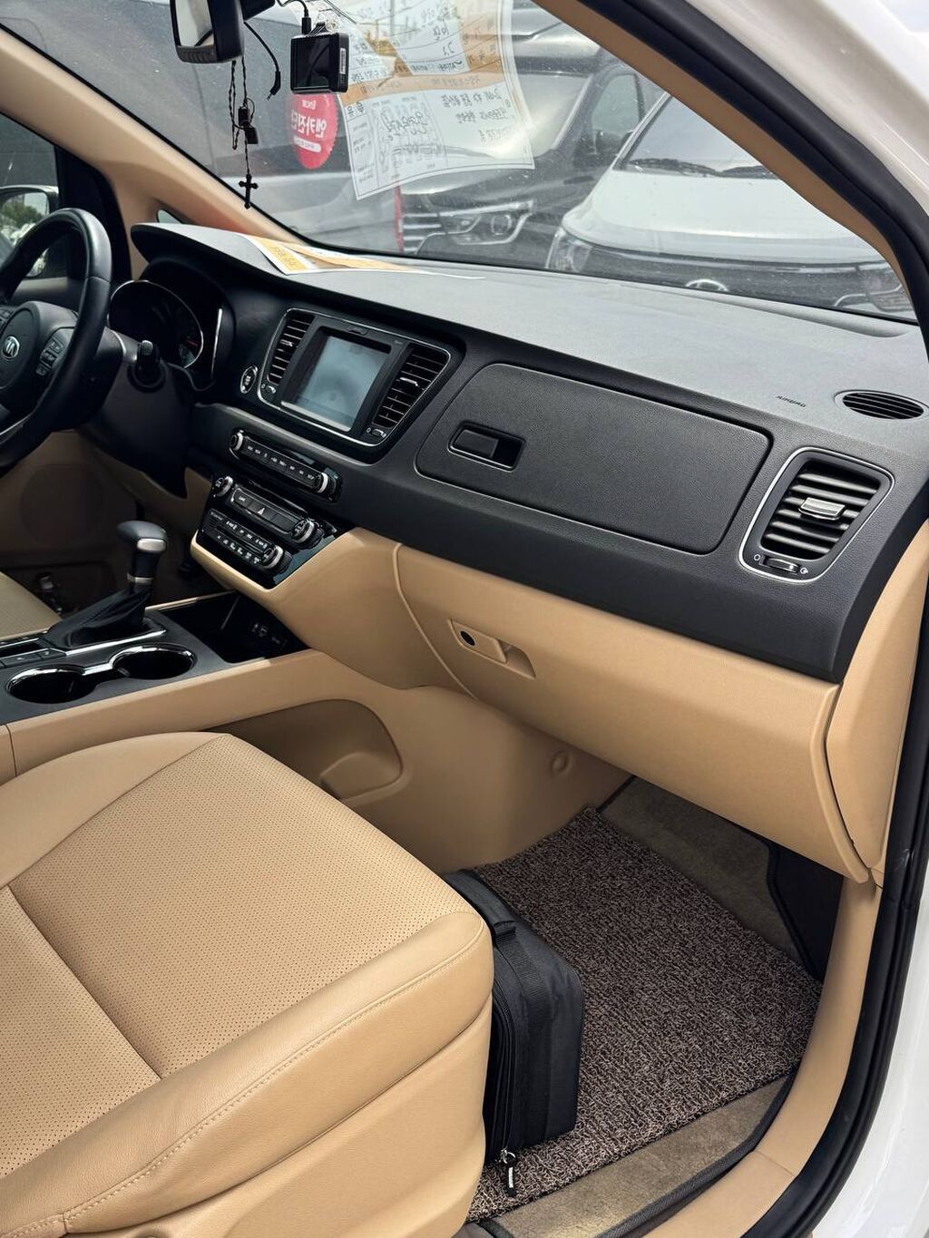 Kia Carnival: 2020 г., 2.2 л, Автомат, Дизель, Минивэн: фото 5