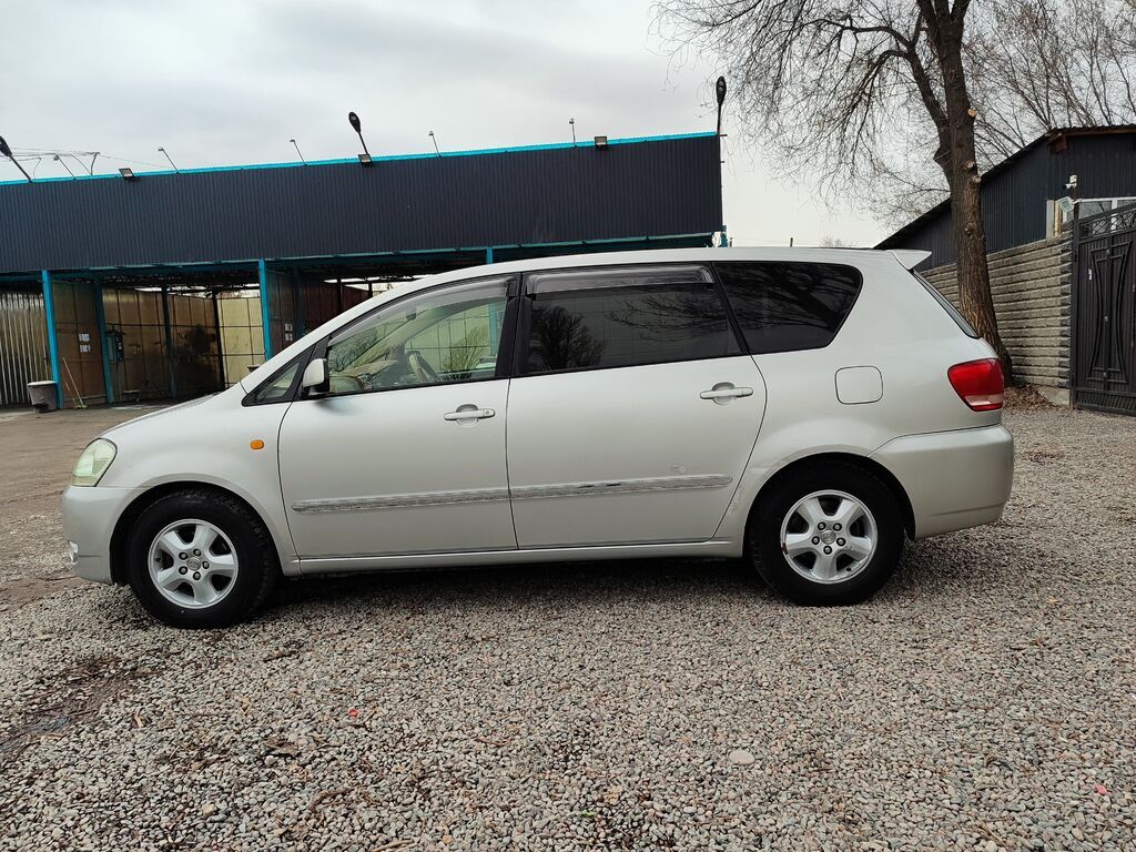 Toyota Ipsum 2003, 2.4 л, автомат, минивэн: фото 6