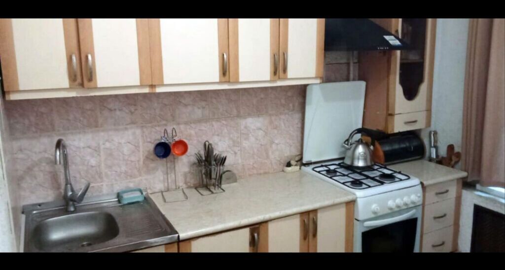 3 комнаты, 82 м², Аламедин-1 мкр 105 серия, 1 этаж: фото 4