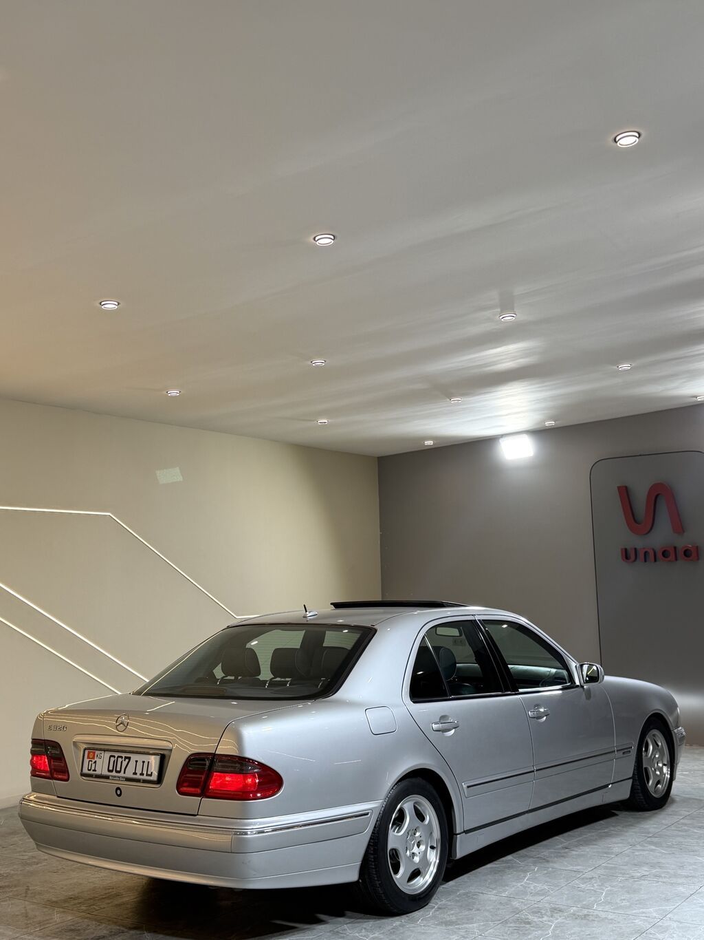 Mercedes-Benz E-Class: 2003 г., 2.8 л, Автомат, Бензин, Седан: фото 2