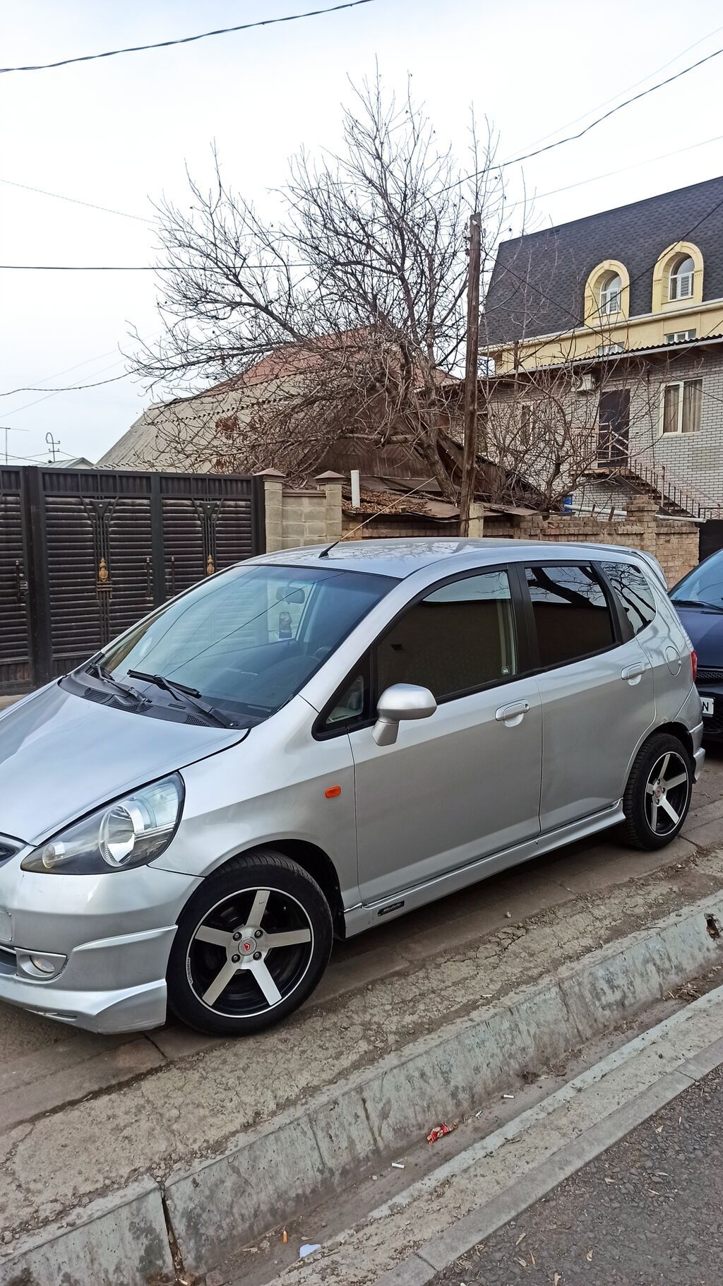 Honda Jazz: 2003 г., 1.3 л, Вариатор, Бензин, Хэтчбэк: фото 1