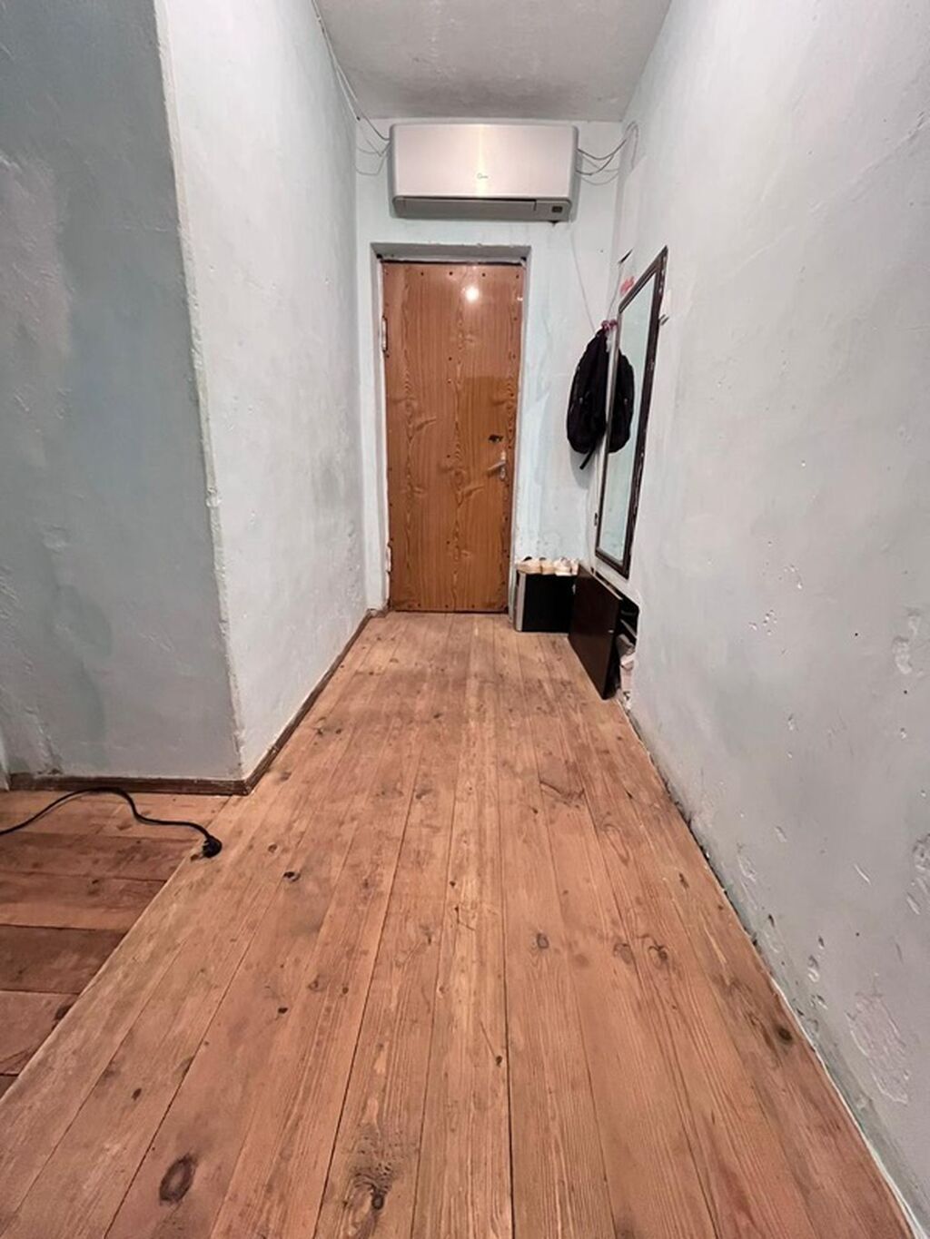 🏠Mənzil çox əlverişli ərazidə yerləşir. Yaşayış üçün olduqca rahatdır