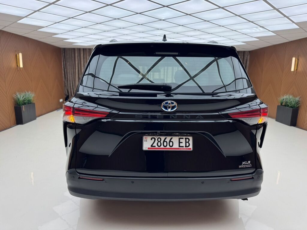 Toyota Sienna: 2022 г., 2.5 л, Автомат, Гибрид, Минивэн: фото 4
