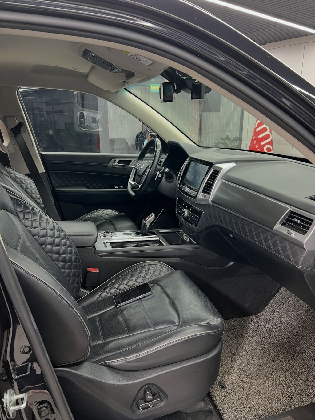 Ssangyong Rexton: 2021 г., 2.2 л, Автомат, Дизель, Внедорожник: фото 4