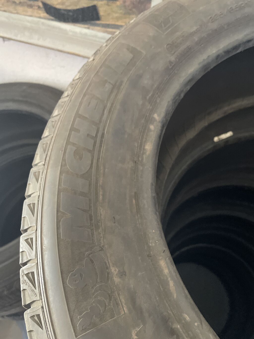 Шины 225 / 65 / R 17, Всесезонная, Б/у, Пара, Легковые, Италия, Michelin: фото 3