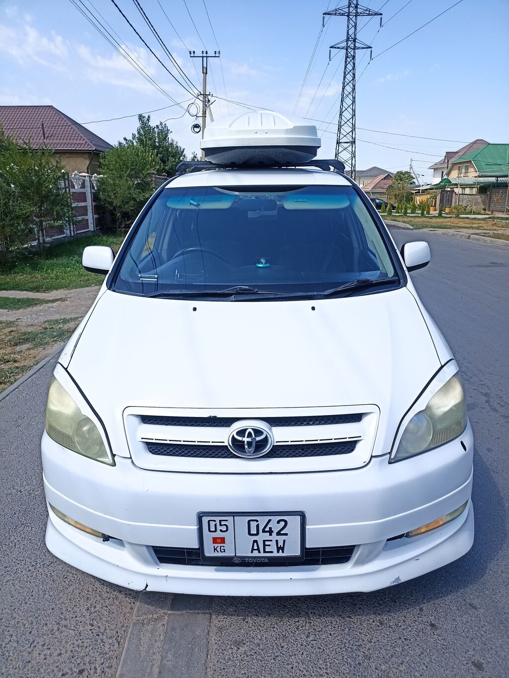 Toyota Ipsum: 2003 г., 2.4 л, Автомат, Газ, Минивэн: фото 2