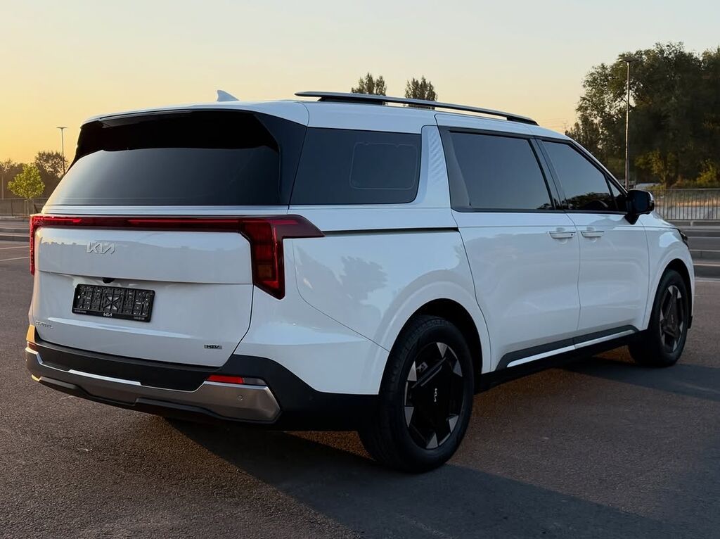 Kia Carnival: 2025 г., 1.6 л, Автомат, Гибрид, Минивэн: фото 7