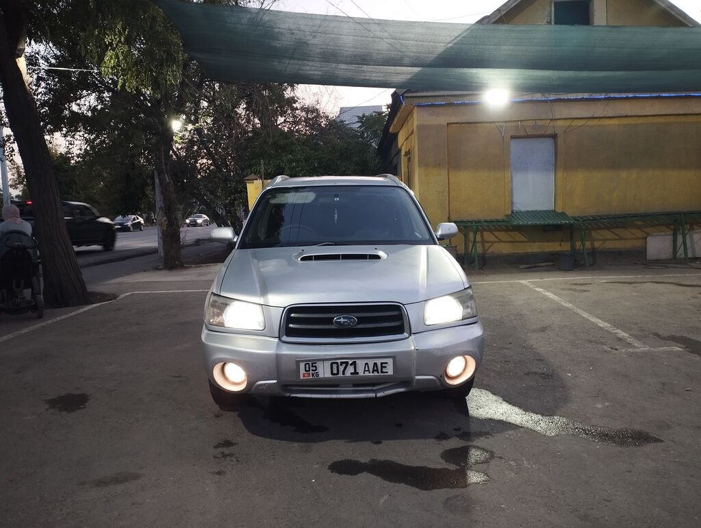 Subaru Forester: 2002 г., 2 л, Автомат, Бензин, Кроссовер: фото 2
