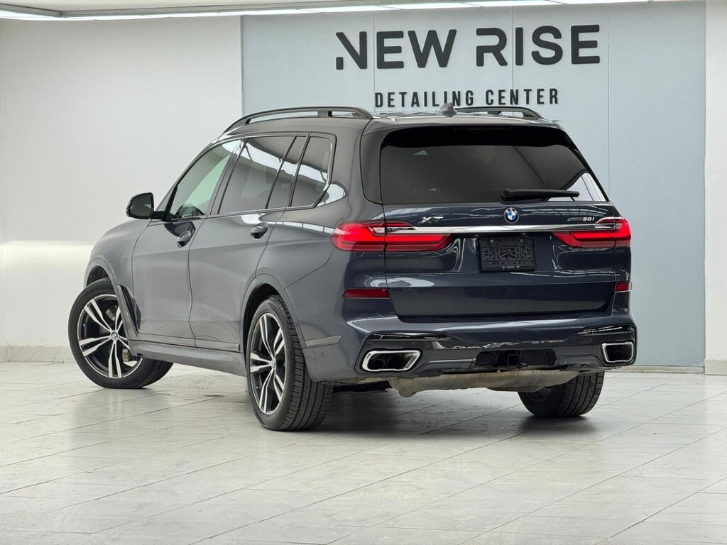 BMW X7 2019, 4.4 л, автомат, бензин, кроссовер: фото 4