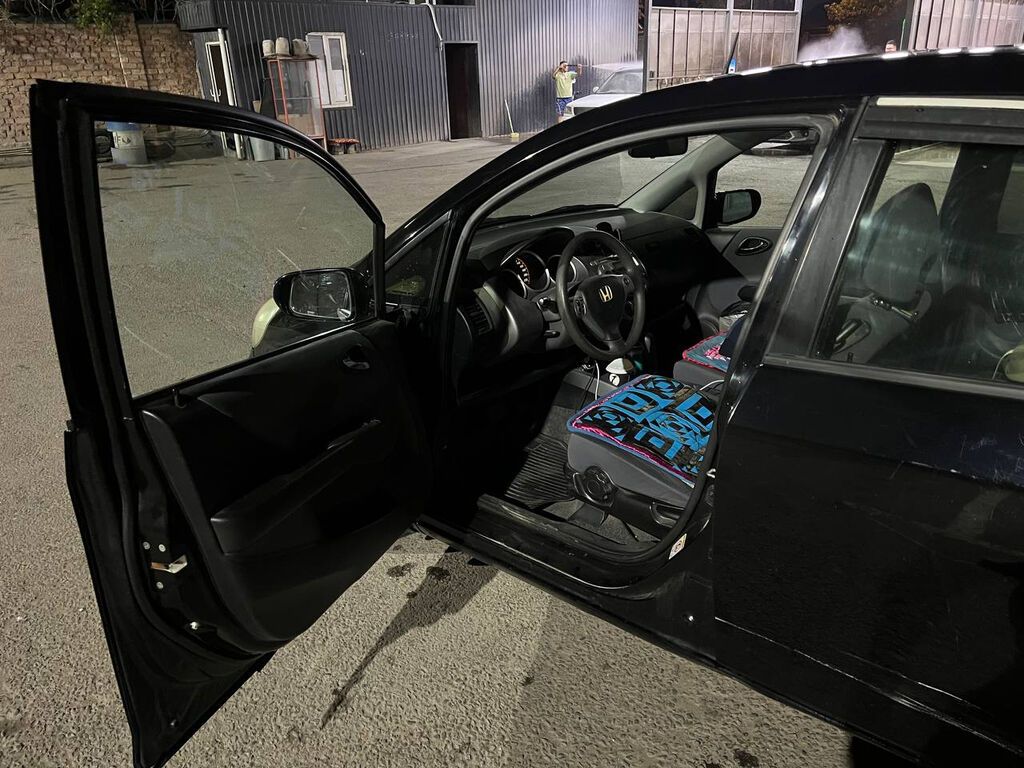 Honda Jazz: 2006 г., 1.3 л, Вариатор, Бензин, Хэтчбэк: фото 6