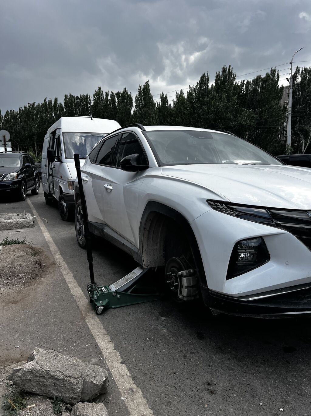 Шиномонтаж, Балансировка колес, Замена колес, Замена шин, Круглосуточно, Специализация: Легковое авто, Бус, Грузовой транспорт: фото 7