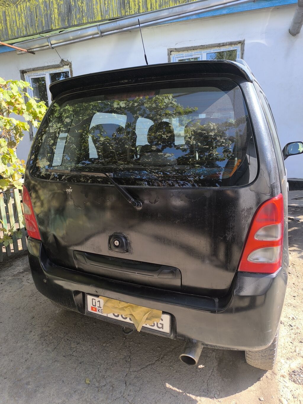 Suzuki Wagon R+: 2003 г., 1.3 л, Механика, Бензин, Минивэн: фото 2