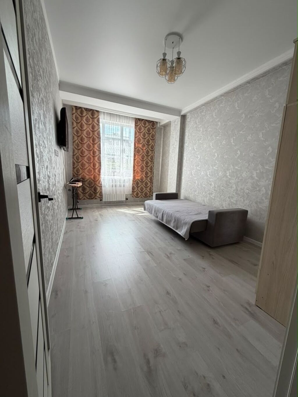 1 комната, 38 м², Аламедин-1 мкр Элитка, 1 этаж, Евроремонт: фото 1